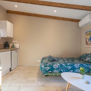 Lumineux à 10 Min De La Appartement